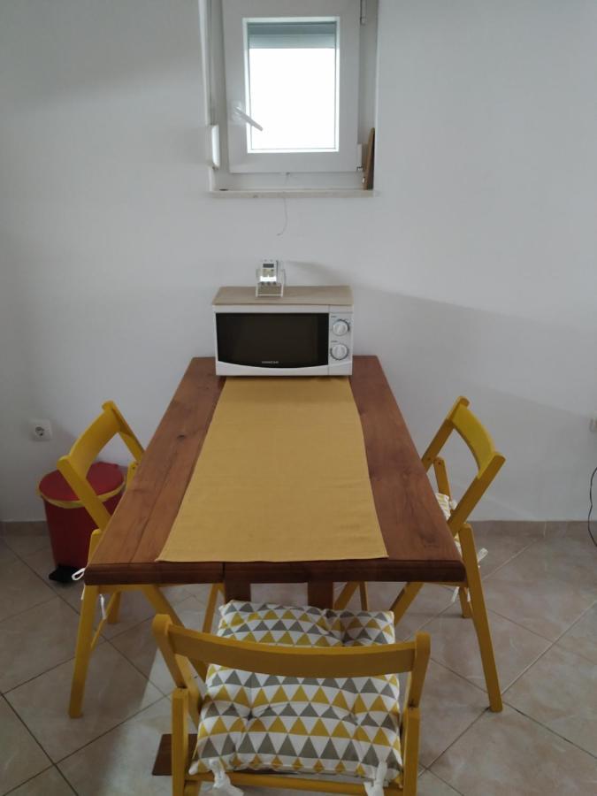 Studio Apartman Violeta II - 50M From The Beach Trogir Exterior photo
