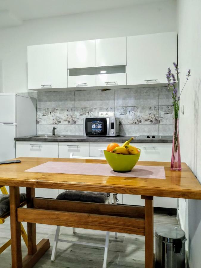 Studio Apartman Violeta II - 50M From The Beach Trogir Exterior photo